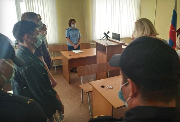 Момент вынесения оправдательного приговора троим экс-полицейским в Екатеринбурге