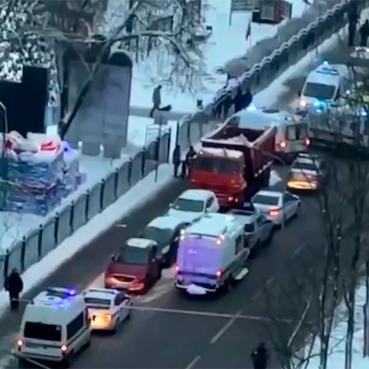 Раскрыть подробности. Стрельба в Москве вчера в МФЦ. Стрельба в Москве Рязанский проспект. Стрельба в торговом центре в Москве. Происшествия в Москве сегодня.