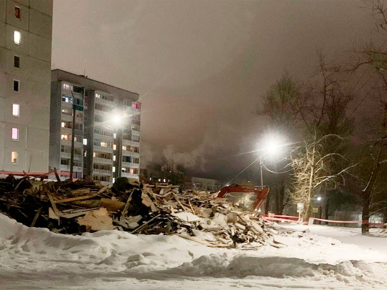 В российском городе по ошибке снесли многоквартирный дом: Дом: Среда  обитания: Lenta.ru