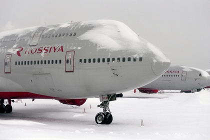 Росавиация порекомендовала отказаться от полетов при наличии снега на самолетах