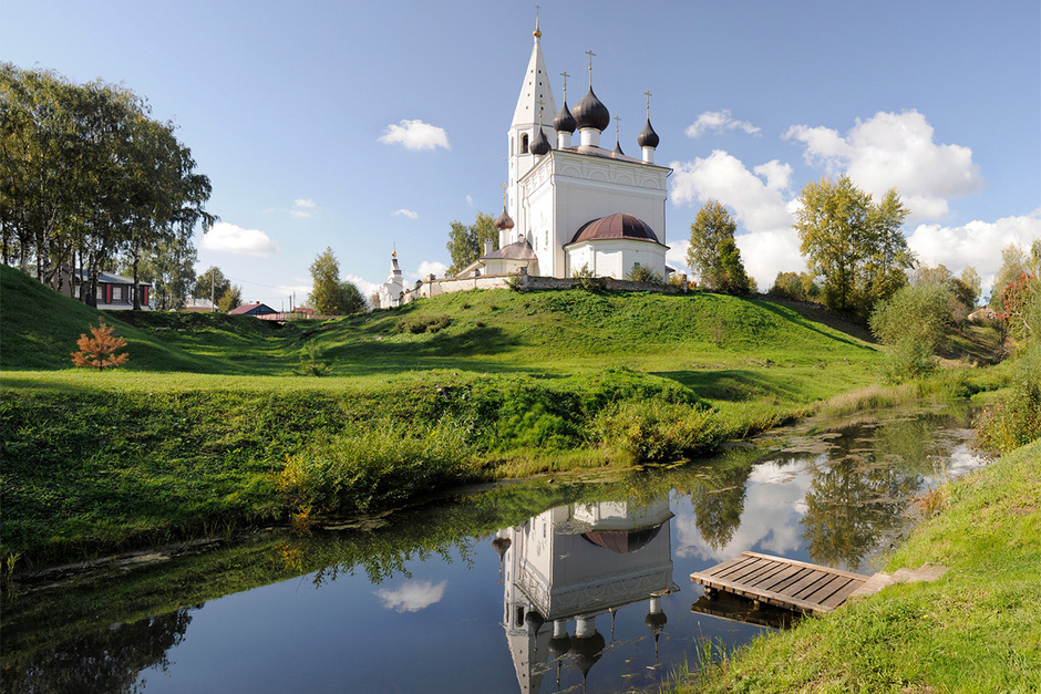 Село Вятское. Панорама с видом на Воскресенскую церковь