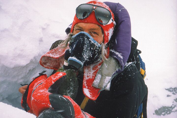 Федор Конюхов совершил восхождение на Эверест, 11 мая 1992 год 