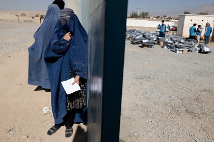 Талибы придумали приемлемую одежду для жительниц Афганистана