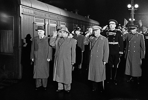 Прибытие в Москву северокорейской делегации во главе с Ким Ир Сеном. Весна 1950 года