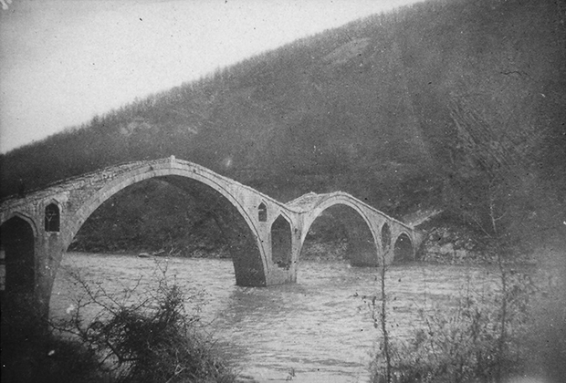 «Мост Визиря» через реку Дрин, Албания