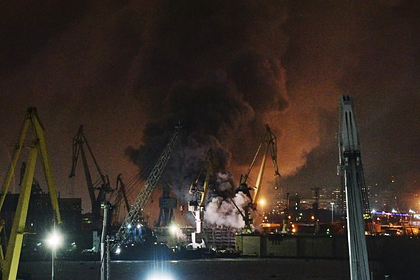 Названы возможные причины пожара на строящемся корабле в Санкт-Петербурге