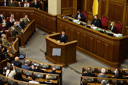 Большинство украинцев выступили за роспуск Верховной Рады