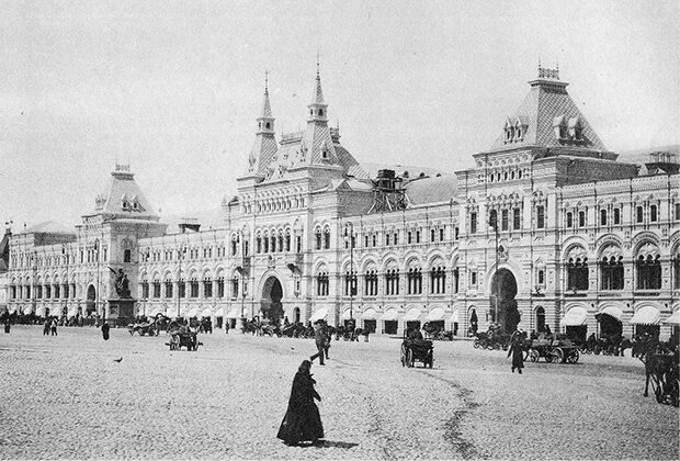 Верхние торговые ряды (нынешний ГУМ на Красной площади). 1915 год