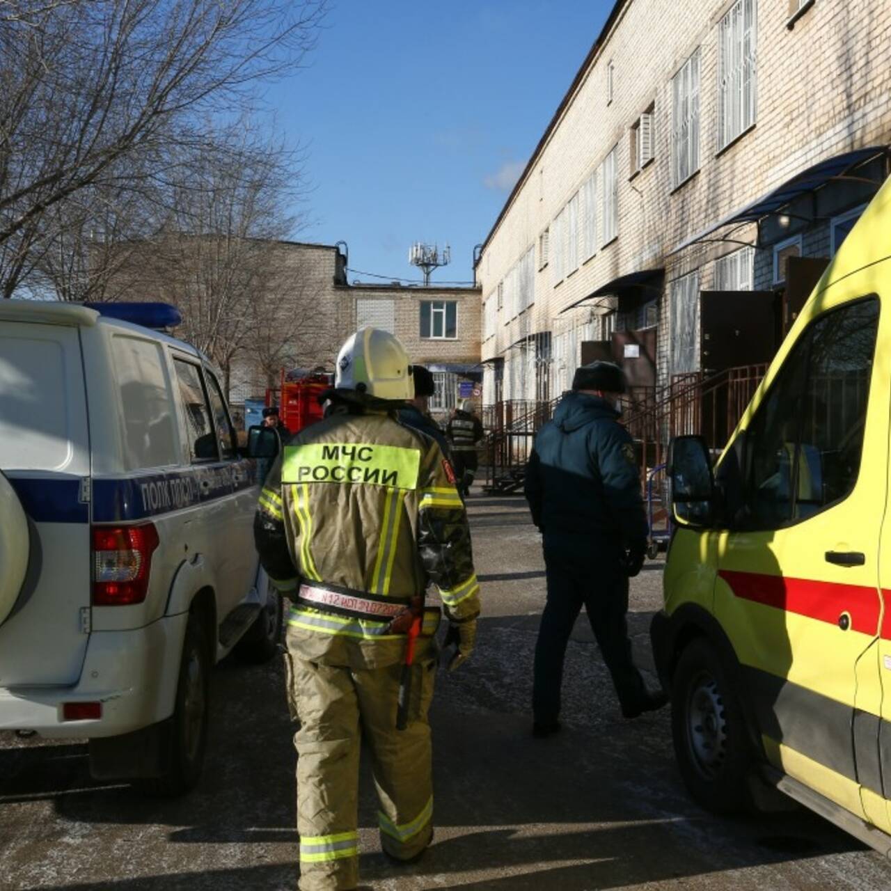 Власти проверят ковид-госпиталь в Астрахани после пожара: Общество: Россия:  Lenta.ru