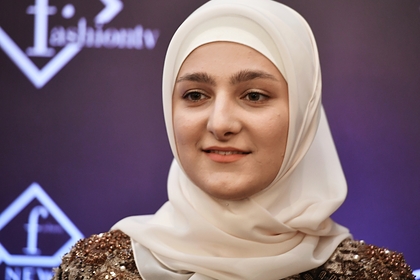Дочь Рамзана Кадырова получила медаль «За защиту прав человека»