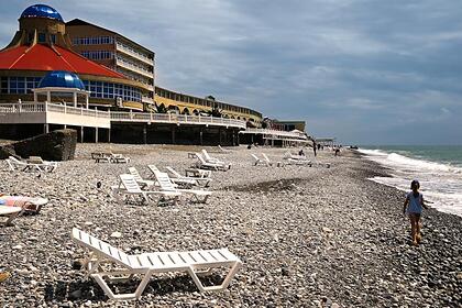 Назван российский курорт на Черном море с самым дешевым жильем