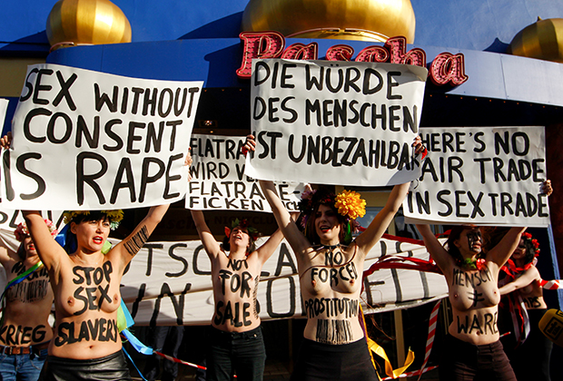 Акция против проституции в Европе у борделя «Паша», 2012 год