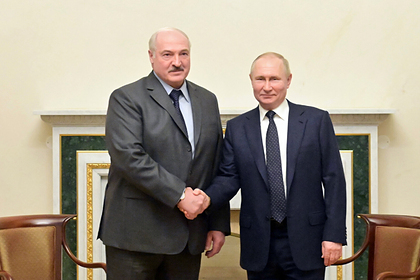 Лукашенко попросил Путина углубить военное сотрудничество России и Белоруссии