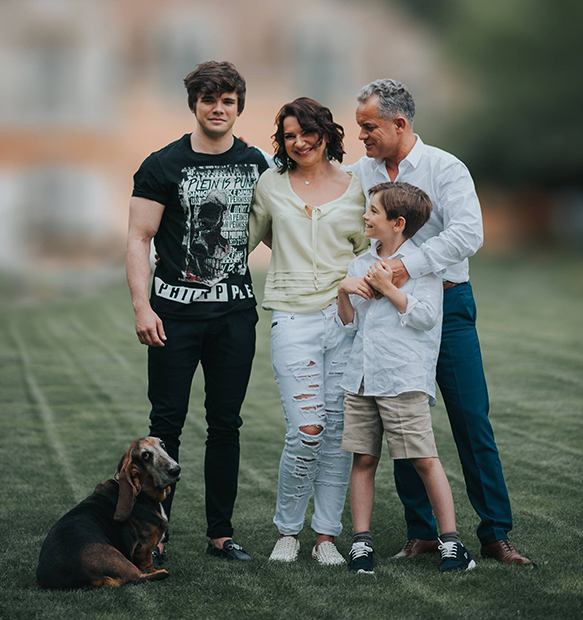 Владимир Плахотнюк с семьей, 2017 год. Фото: страница Vlad Plahotniuc в Facebook