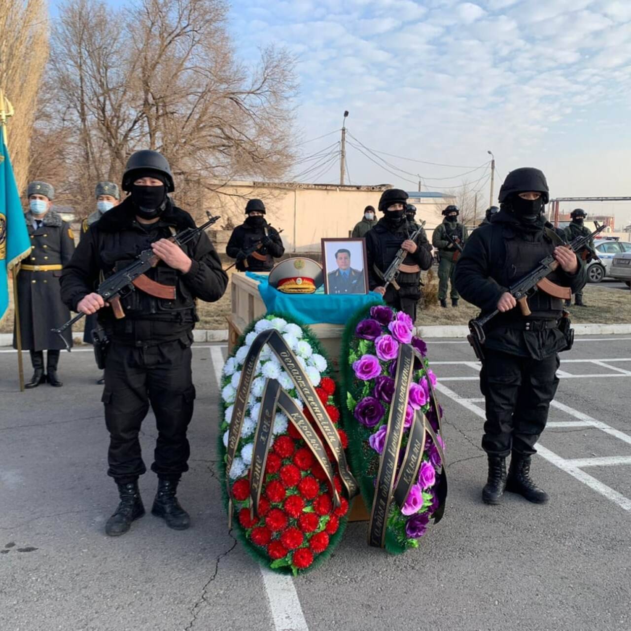 Террористы в барнауле. Террористы напали на Казахстан. Барнаул терроризм в школах.