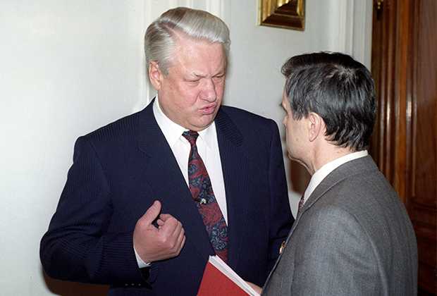 IX (внеочередной) Съезд народных депутатов РФ. Президент России Борис Ельцин и председатель Верховного Совета Руслан Хасбулатов