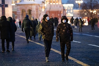 Власти Москвы допустили введение новых ограничений из-за омикрон-штамма