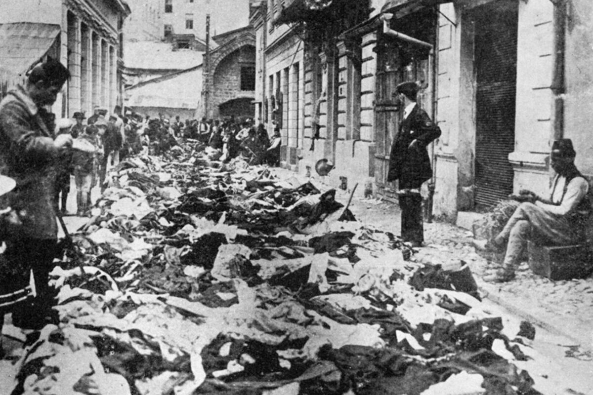 Опустошенные и ограбленные магазины, принадлежавшие сербам, в Сараеве, 1914 год