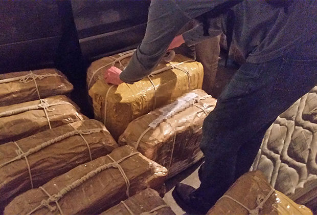 Чемоданы с кокаином, хранившиеся в подсобке школы при российском посольстве в Буэнос-Айресе