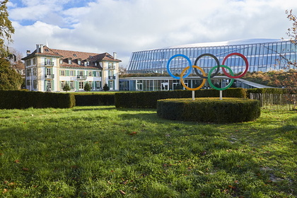 МОК отреагировал на запрет украинцам стоять рядом с россиянами на Олимпиаде-2022