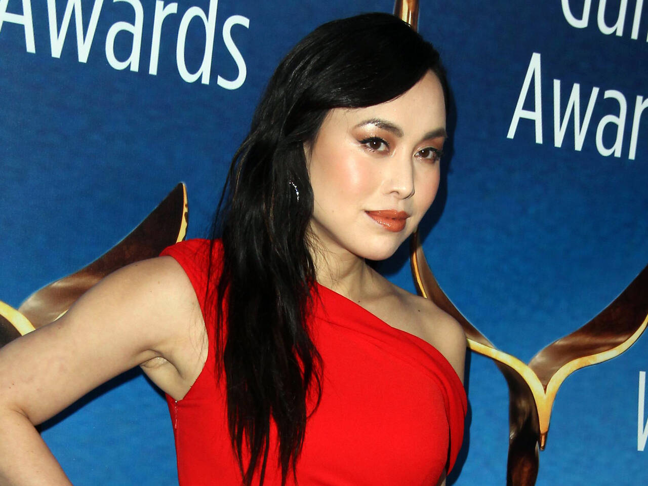 Қара жігіттің бокс рингінде әйелді трахает ететін фильм.