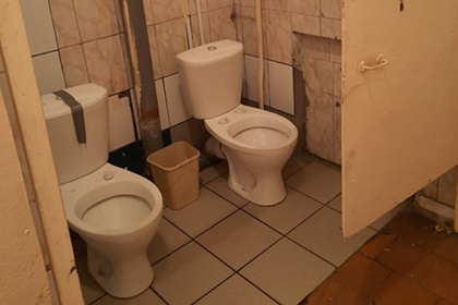 Школьников в российском городе лишили туалета