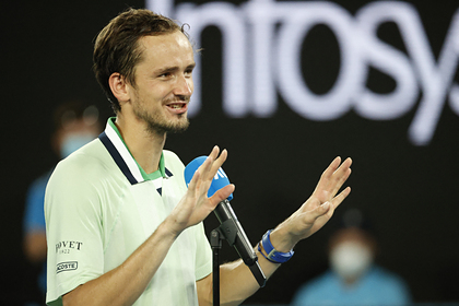 Тарпищев оценил крики Медведева в адрес судьи в полуфинале Australian Open