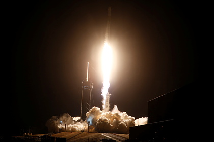 SpaceX перенесла запуск спутников
