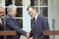 «США и Россия открывают новую эру» 30 лет назад Ельцин и Буш закончили холодную войну. Почему настоящий мир не настал?