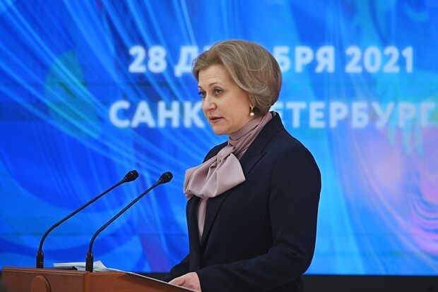 Анна Попова