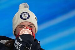 Опередившая россиянку на ОИ финская лыжница рассказала о риске порвать ягодицы