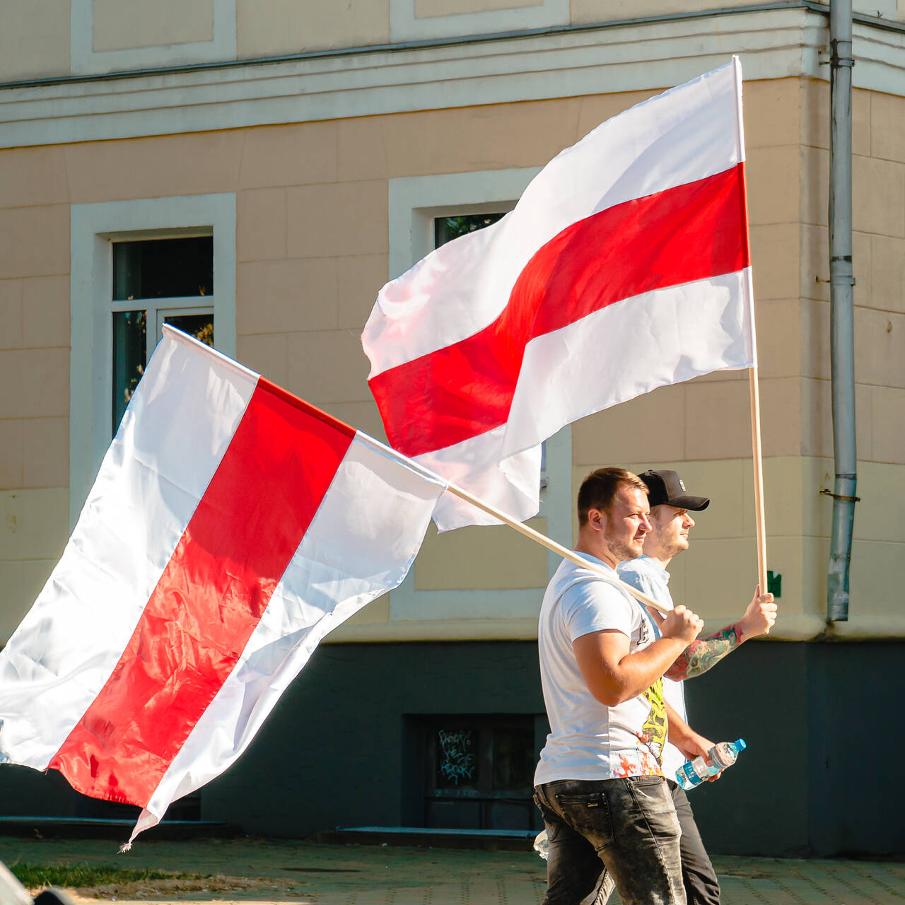 Белоруссия направила Украине ноту протеста из-за замены флага: Белоруссия:  Бывший СССР: Lenta.ru