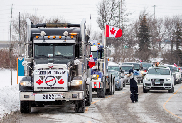 Акция дальнобойщиков в Торонто, 27 января 2022 года. Фото: Carlos Osorio / Reuters