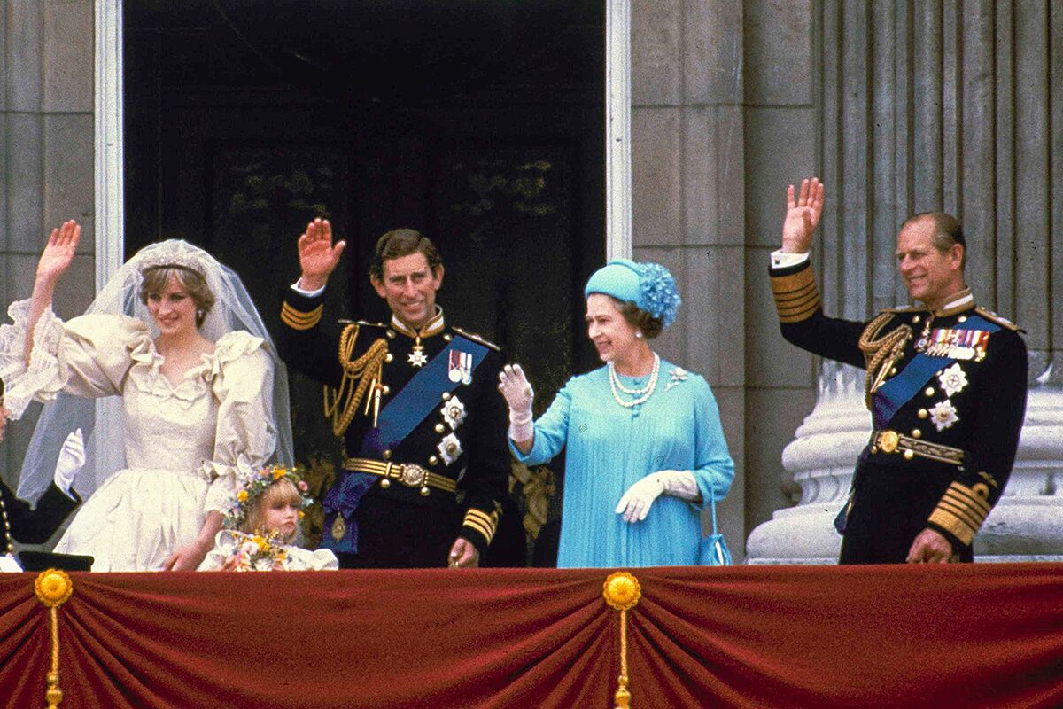 Елизавета II на свадьбе принца Чарльза и Дианы в 1981 году