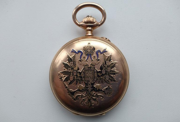 Часы наградные «Павел Буре», подарок Кабинета Его Императорского Величества, золото 583 пробы, общий вес 78,4 граммов. Швейцария, 1900 год