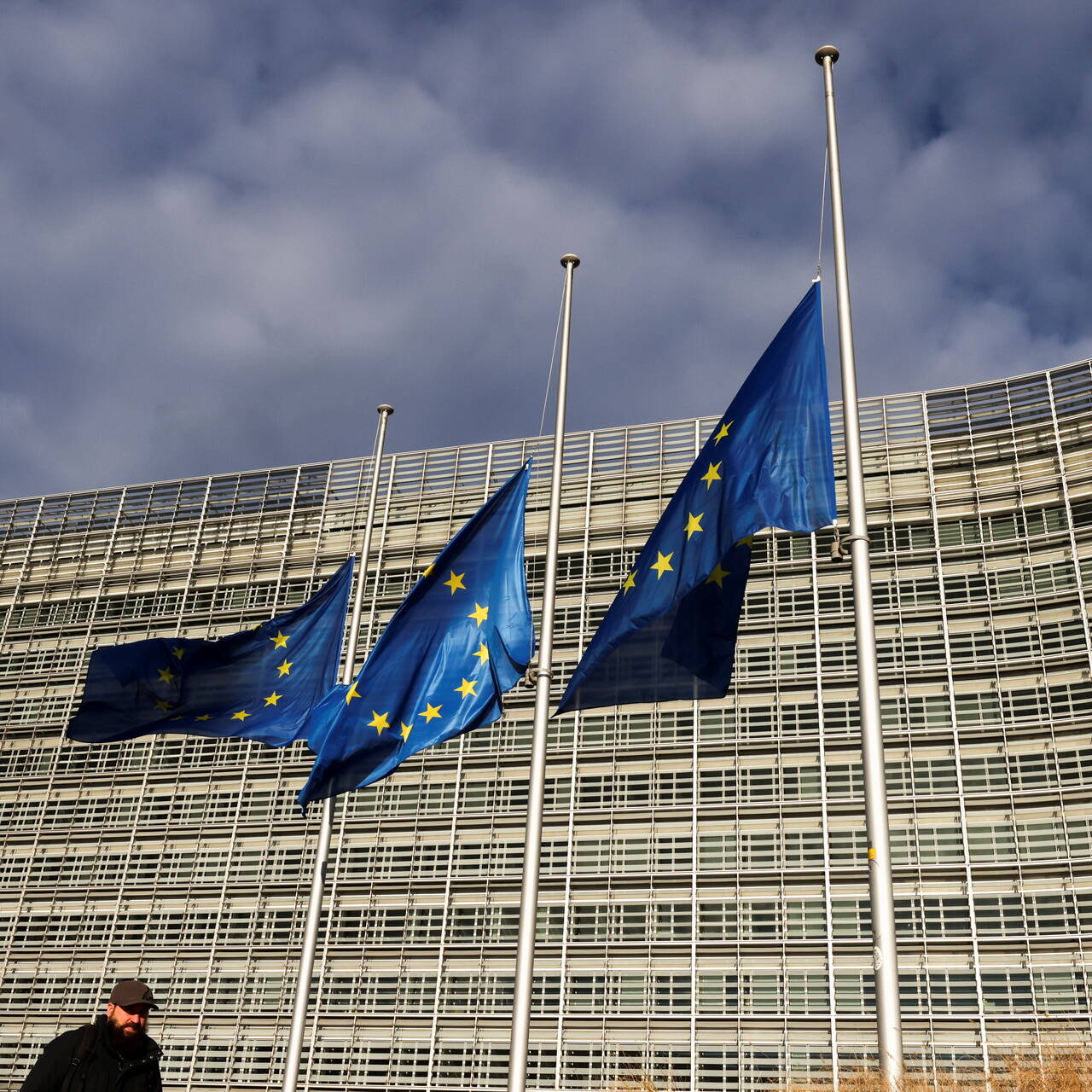 27 стран ес заявили о. Под санкции ес попадет. Под санкции ес попадет. Санкции ес. Список компаний под санкциями.