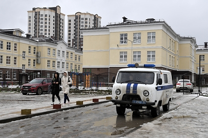 Занятия в школах Крыма отменены из-за сообщений о минировании