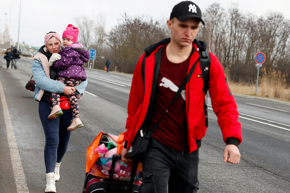 Люди покидают Украину, Берегшурань, Венгрия, 24 февраля 2022 года