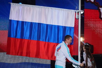 Российским лыжникам запретили выступать под флагом страны