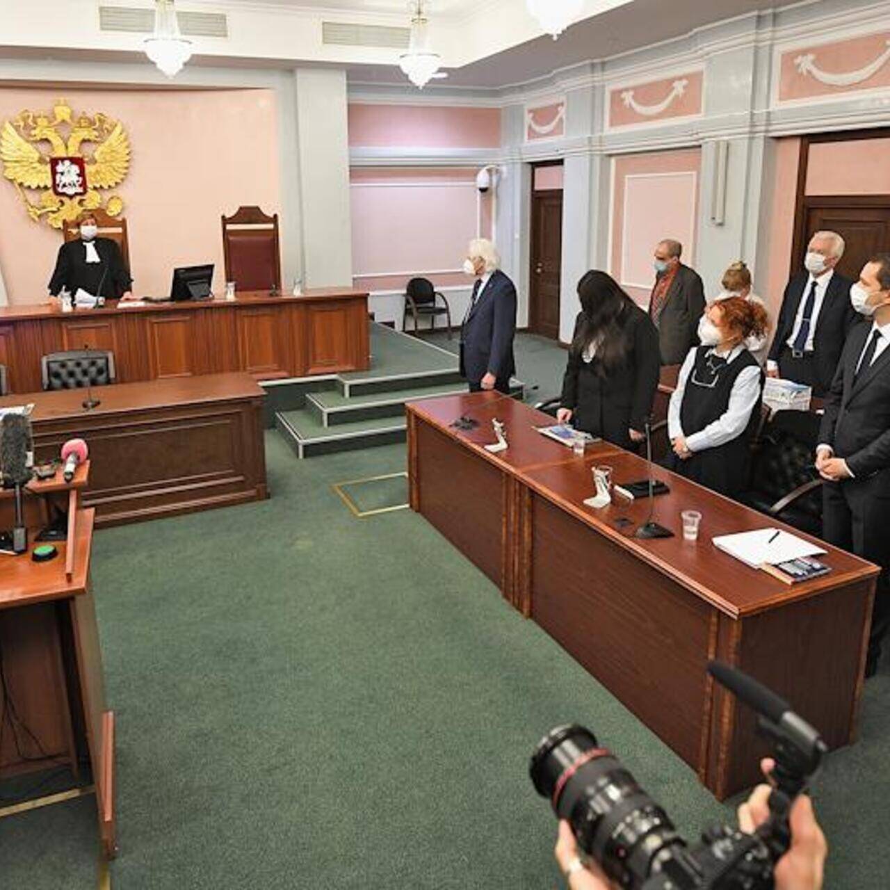 Верховный суд общество. Мемориал суд. Районный городской суд. Верховный центр прокуров.
