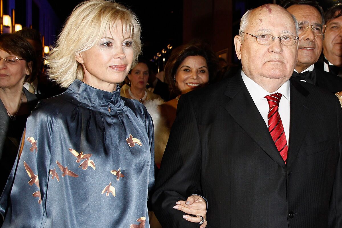 Михаил Горбачев с внучкой Ксенией, Дюссельдорф, Германия, 2011 год