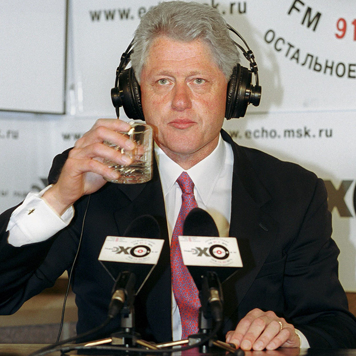 Президент США Билл Клинтон на радиостанции «Эхо Москвы»