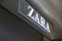 Zara закрыла магазины и онлайн-продажу в России 