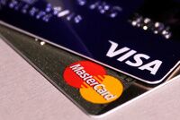 Visa и Mastercard объявили о приостановке работы в России 