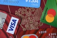 Visa и Mastercard объявили о приостановке работы в России. Как будут работать уже выпущенные карты?