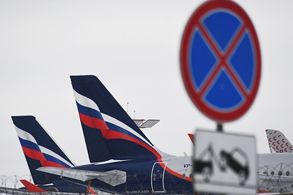 Почти 80 рейсов отменили и задержали в аэропортах Москвы