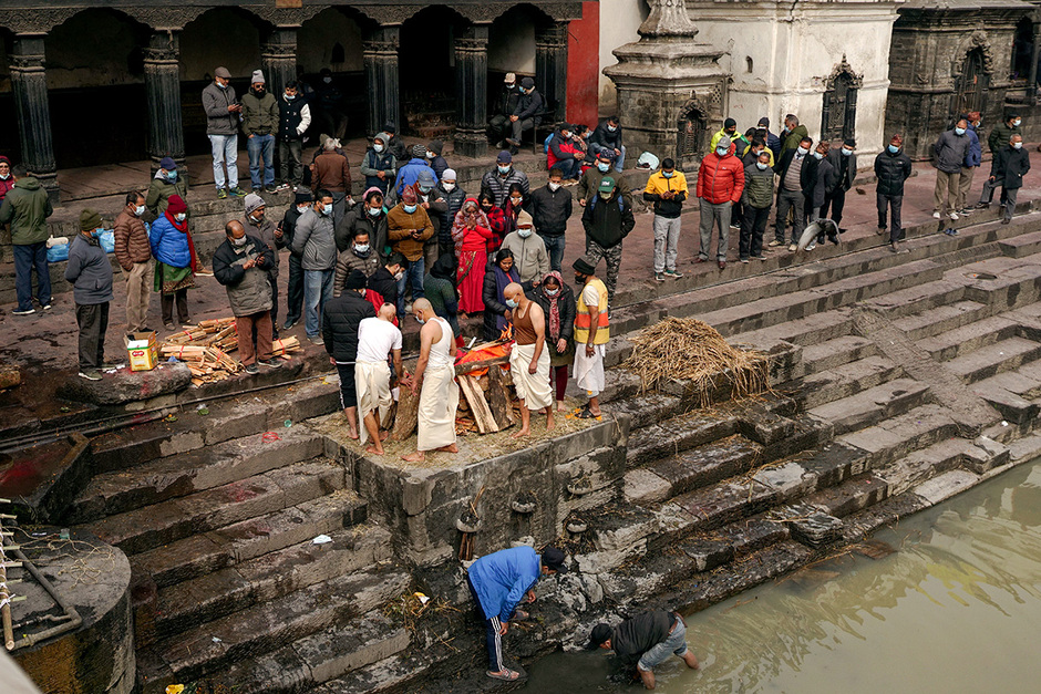 Похоронная процессия, храм Пашупатинатх