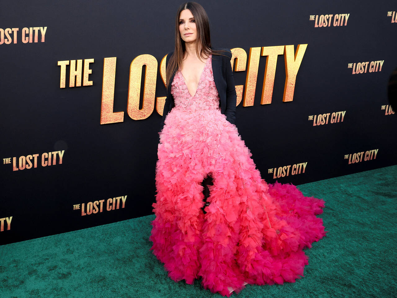 34 Of Sandra Bullock's Most Daring Red-carpet Looks