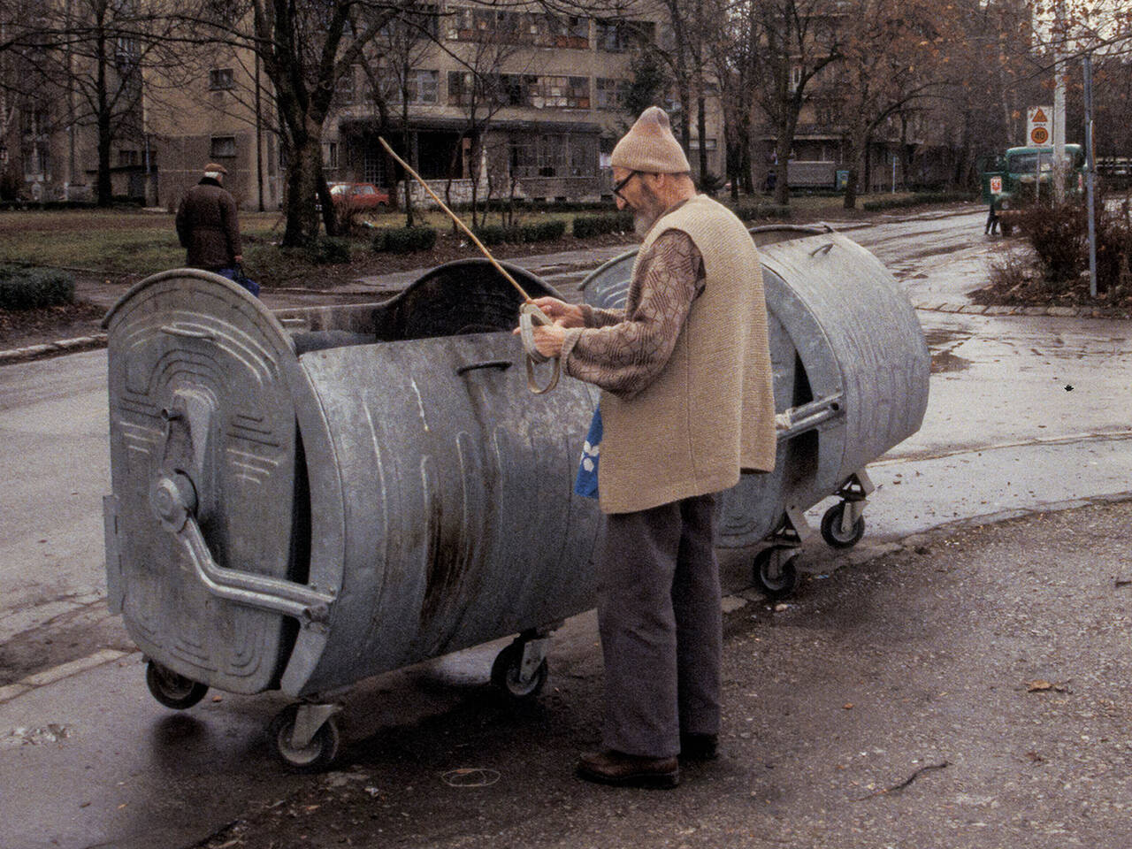 «Ценники меняли по нескольку раз в день» Как Югославия четыре года выживала  под жесточайшими санкциями западных стран: Политика: Мир: Lenta.ru