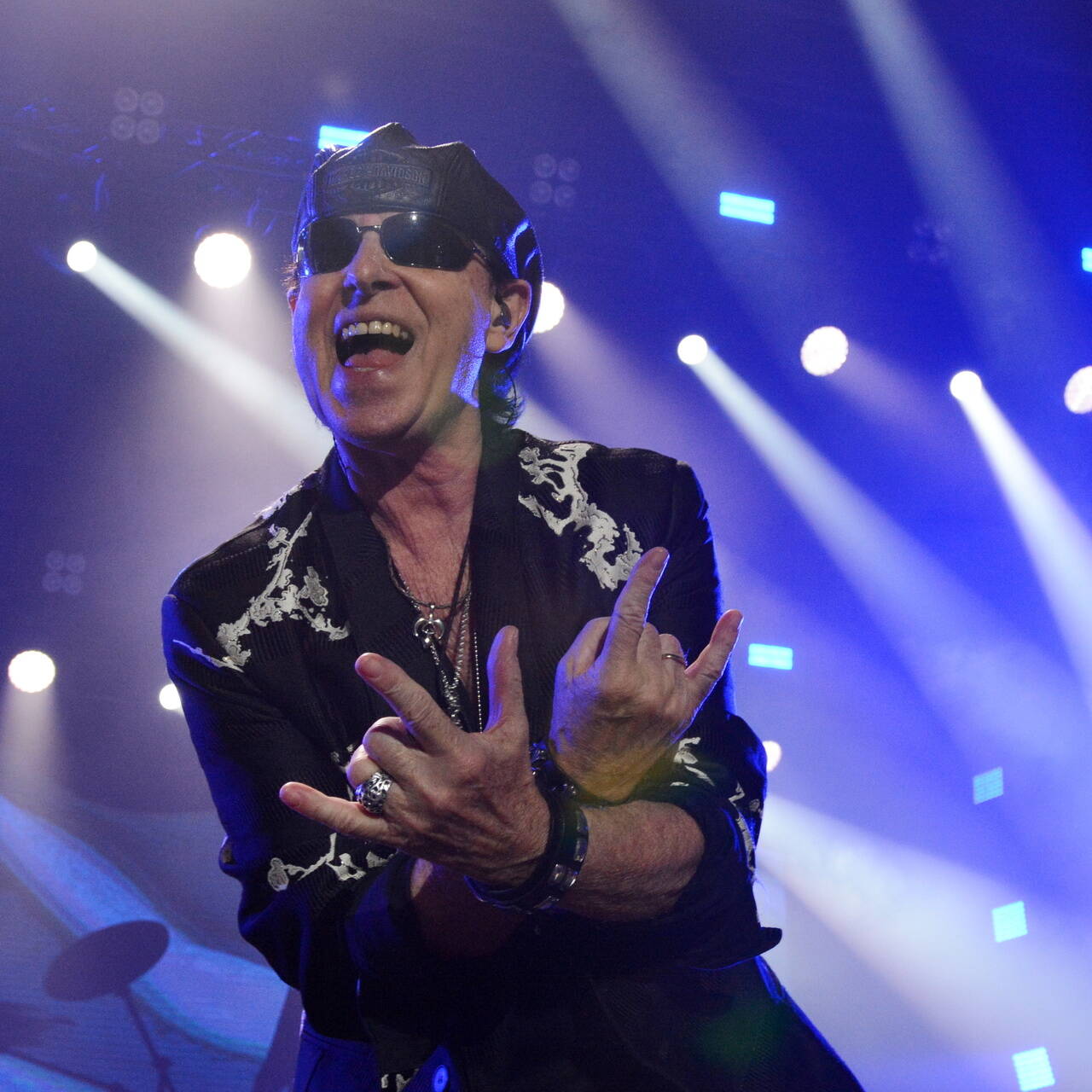 Группа Scorpions убрала упоминание Москвы из своей песни Wind of Change:  Музыка: Культура: Lenta.ru